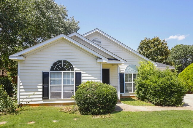 property at 910 Milkfarm Ct