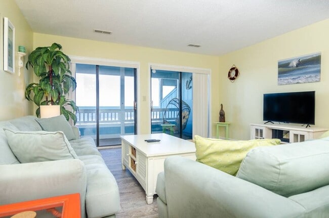 1437 Fort Fisher Blvd S in Kure Beach, NC - Building Photo - Building Photo