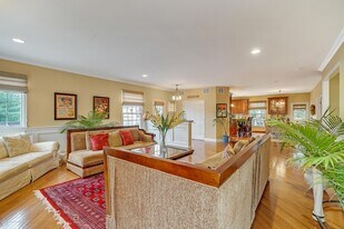 18 Mariners Bend, Unit 18 in Brielle, NJ - Building Photo