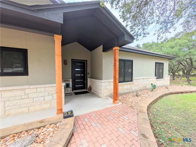 property at 1437 Colleen Dr