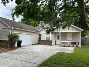 8984 SW 76th Ln in Gainesville, FL - Building Photo - Building Photo