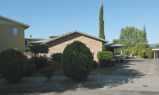 2244 Tomasina Ct in Campbell, CA - Building Photo - Building Photo