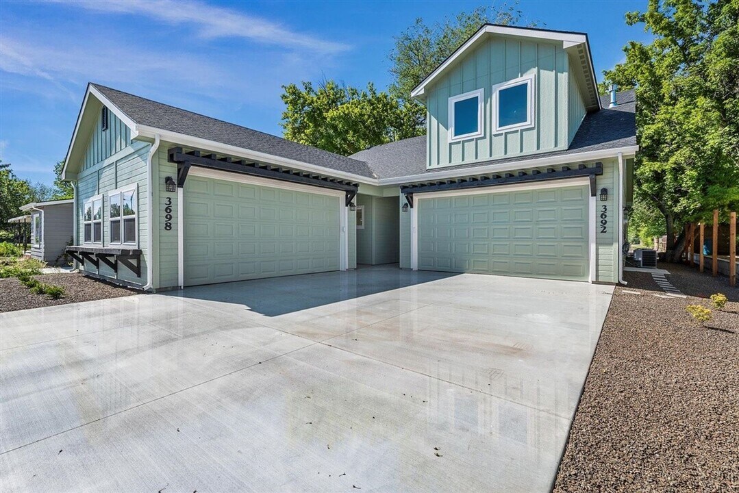 3692 W Anderson St in Boise, ID - Building Photo