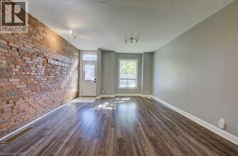 297 Bay St N in Hamilton, ON - Building Photo - Building Photo