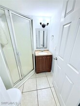 1420 Green Valley Cir in Naples, FL - Foto de edificio - Building Photo