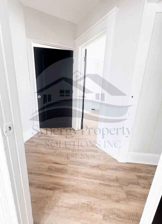 12 Wentz Ave in Shelby, OH - Building Photo - Building Photo