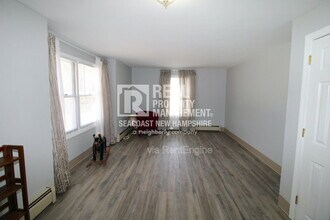 17 Ellison Dr in Barrington, NH - Building Photo - Building Photo