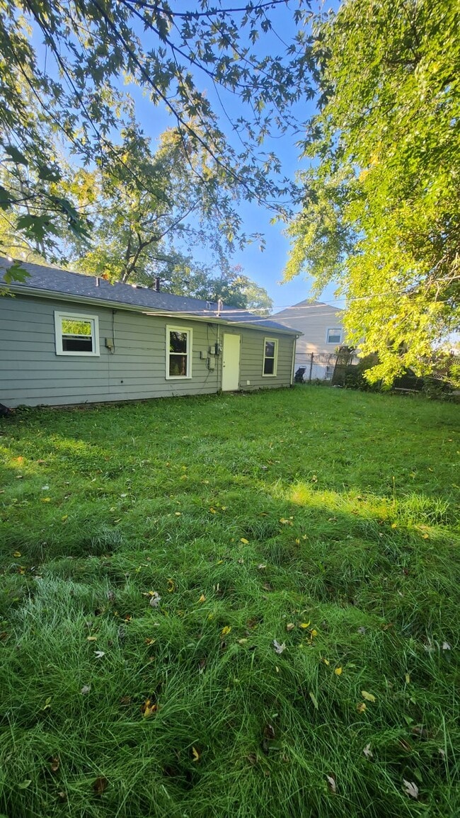 603 Brookline St in Chicago Heights, IL - Building Photo - Building Photo