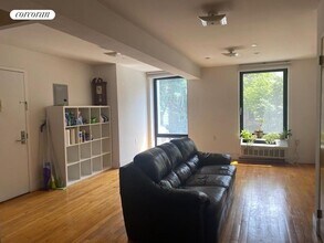 2066 5th Ave in New York, NY - Building Photo - Building Photo
