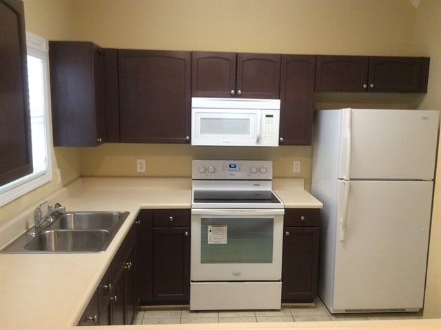 12746 Cross Dale Dr in Huntersville, NC - Foto de edificio - Building Photo