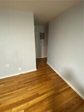 14 Sunnyside Dr in Yonkers, NY - Building Photo - Building Photo