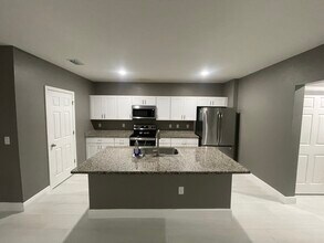 13037 Pennybrook Dr in Riverview, FL - Building Photo - Building Photo