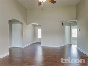 1489 Coronado Dr in Clarksville, TN - Foto de edificio - Building Photo