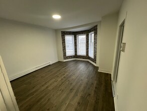 34 N Earl St, Unit 4 in Shippensburg, PA - Building Photo - Building Photo