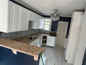 1303 Oakgrove Ave in Martinsville, VA - Building Photo - Building Photo