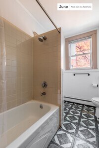 123 Washington St photo'