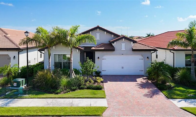 341 Villoresi Blvd in Nokomis, FL - Foto de edificio