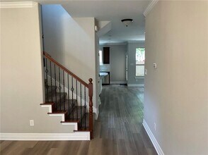 4526 Merle Dr in Austin, TX - Building Photo - Building Photo