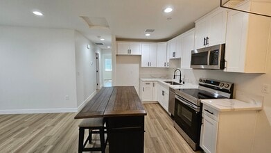 8655 N Loop Blvd in California City, CA - Building Photo - Building Photo