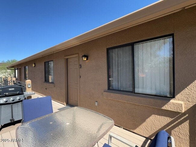 1730 Vía Riata in Sierra Vista, AZ - Building Photo - Building Photo