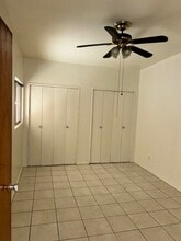 6125 E Indian School Rd, Unit 220 in Scottsdale, AZ - Foto de edificio - Building Photo