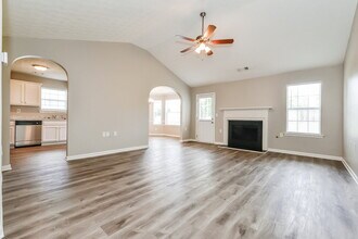 8025 Chapman Terrace in Mcdonough, GA - Building Photo - Building Photo