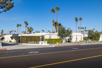 740 E La Verne Way in Palm Springs, CA - Building Photo - Building Photo