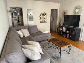 346 N Curson Ave, Unit 348.5 in Los Angeles, CA - Building Photo - Building Photo