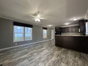 126 E Sourwood Dr in Browns Summit, NC - Building Photo - Building Photo