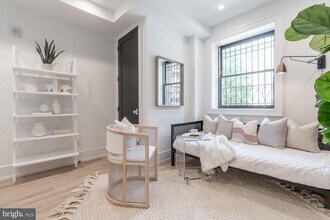 1524 18th St NW in Washington, DC - Building Photo - Building Photo