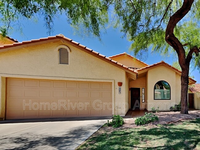property at 9135 E Laurel Ln