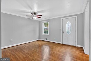 13110 Putnam Cir in Woodbridge, VA - Building Photo