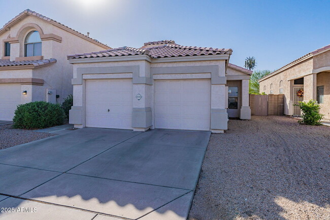 20050 N 14th Ave in Phoenix, AZ - Building Photo - Building Photo