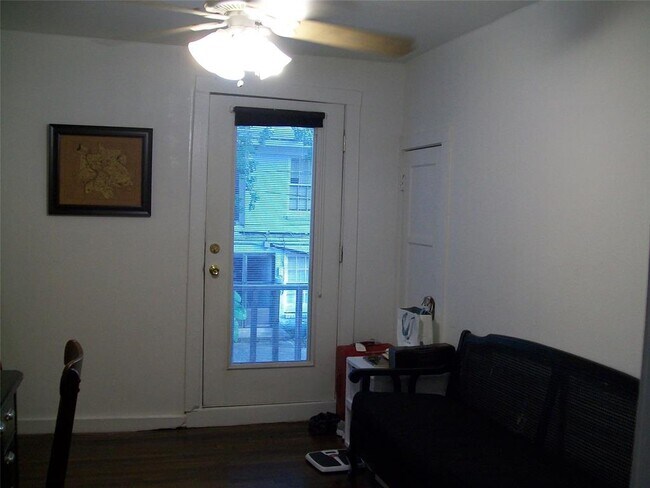 1826 W Main St-Unit -GA 1 in Houston, TX - Building Photo - Building Photo