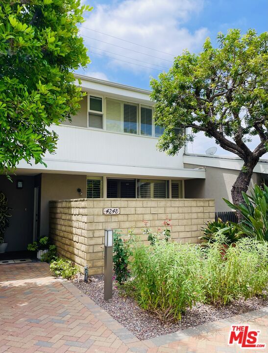 property at 4248 W Kling St
