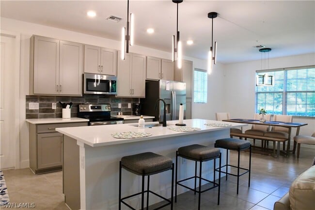 26390 Coco Cay Cir in Bonita Springs, FL - Building Photo - Building Photo