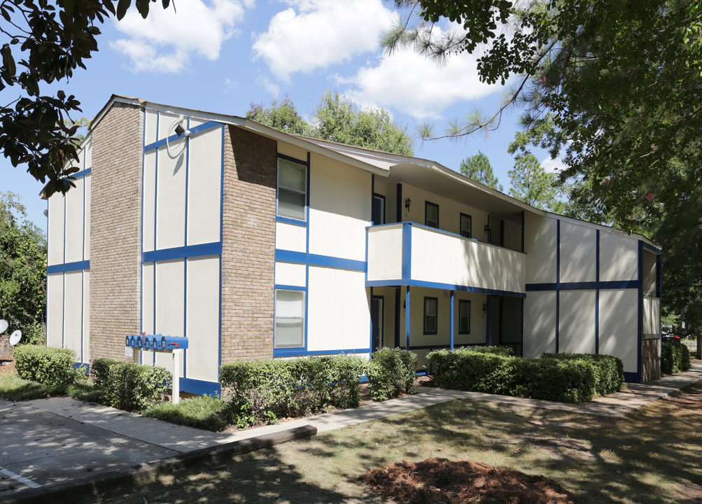 Essex Apartments in Columbus, GA - Building Photo