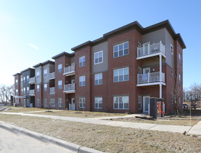 Tennyson Ridge in Madison, WI - Foto de edificio - Building Photo