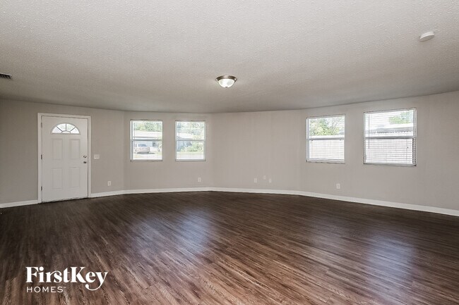 3243 Allandale Dr in Holiday, FL - Building Photo - Building Photo