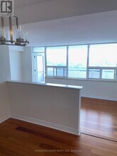 1360 York Mills Rd in Toronto, ON - Building Photo - Building Photo