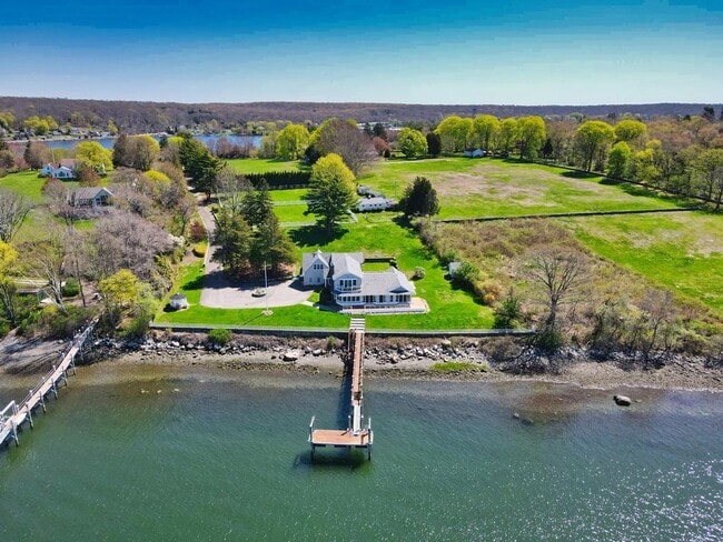 property at 149 Nanaquaket Rd