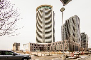 30-2030 Gibbs Rd in Toronto, ON - Building Photo