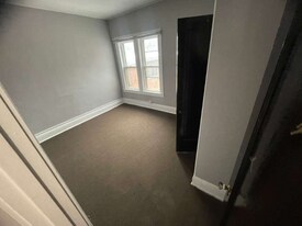 1801 Stanwood Rd, Unit 6 in East Cleveland, OH - Building Photo