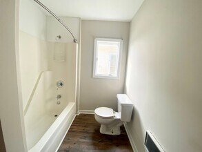 501 E Broad St in Elizabeth City, NC - Building Photo - Building Photo