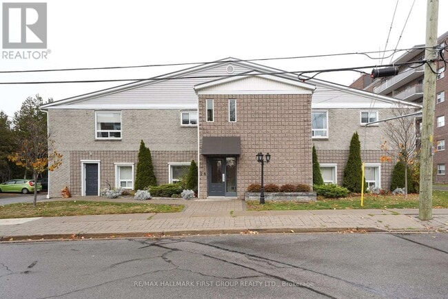property at 26-226 Spencer St E