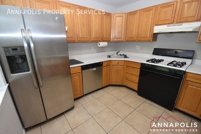 641 Oakland Hills Ct in Arnold, MD - Building Photo - Building Photo