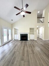 675 Manor Glen Dr in Suwanee, GA - Building Photo - Building Photo