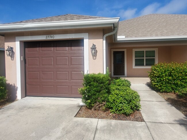 property at 27740 S Roslin Pl