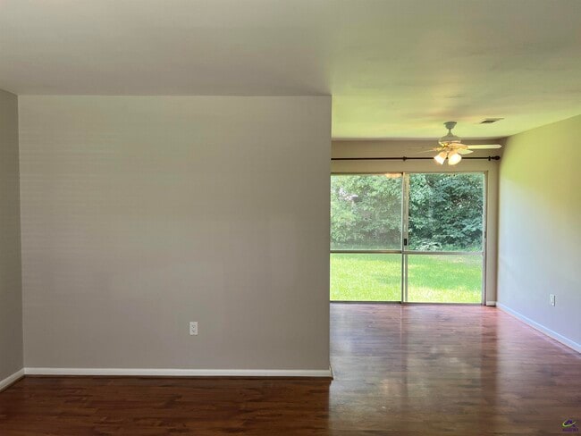 104 Merlin St in Warner Robins, GA - Building Photo - Building Photo