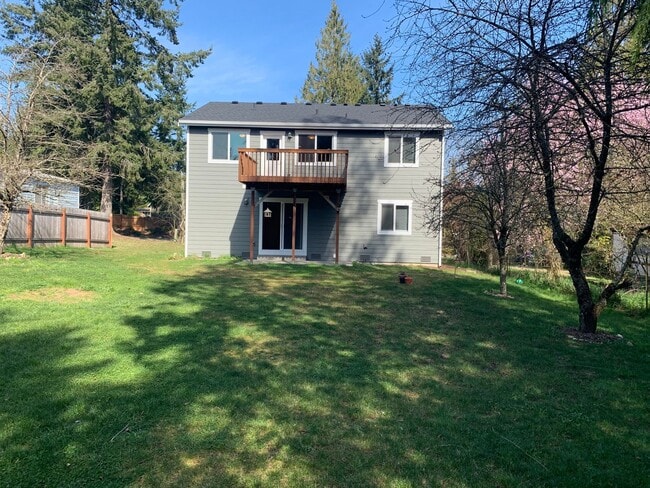 7210 E Taylor St in Port Orchard, WA - Building Photo - Building Photo